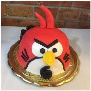 Něco z tvorby posledních dní.🙃🎂 #cukrarna #cukrarnapusinka #benesovnadploucnici #cake #cakes #cakestyle #birthday #birthdaycake #cakeideas #sweet #sweetfood #cakedecorating #angrybirds