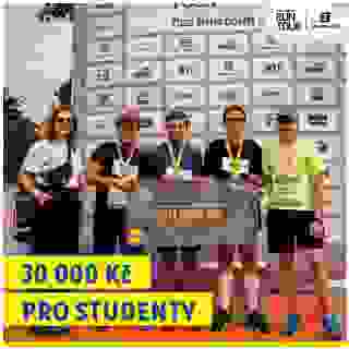 Další šek v hodnotě 30 000 Kč si zasloužili studenti ze SOŠ Nové Město na Moravě. Stali se nejlepším týmem v rámci RunTour v Olomouci. 🙌 🏃⁣
⁣
#runtour2024 #lidl #lidlcz⁣
⁣